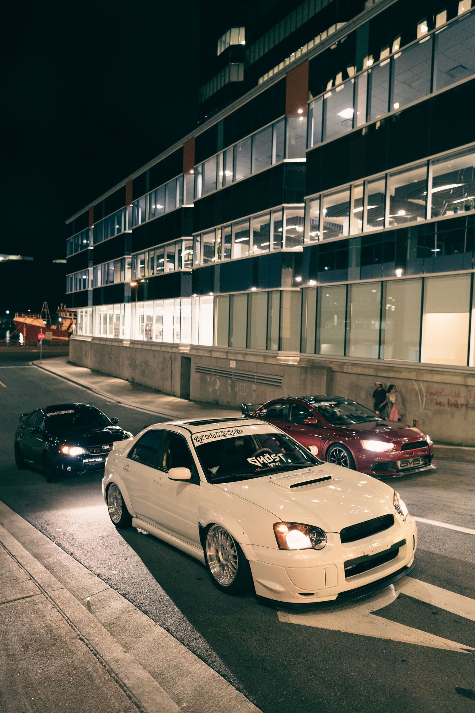 Night-time city street with cars, the kind of dense open-world scene GTA 6 is built to render